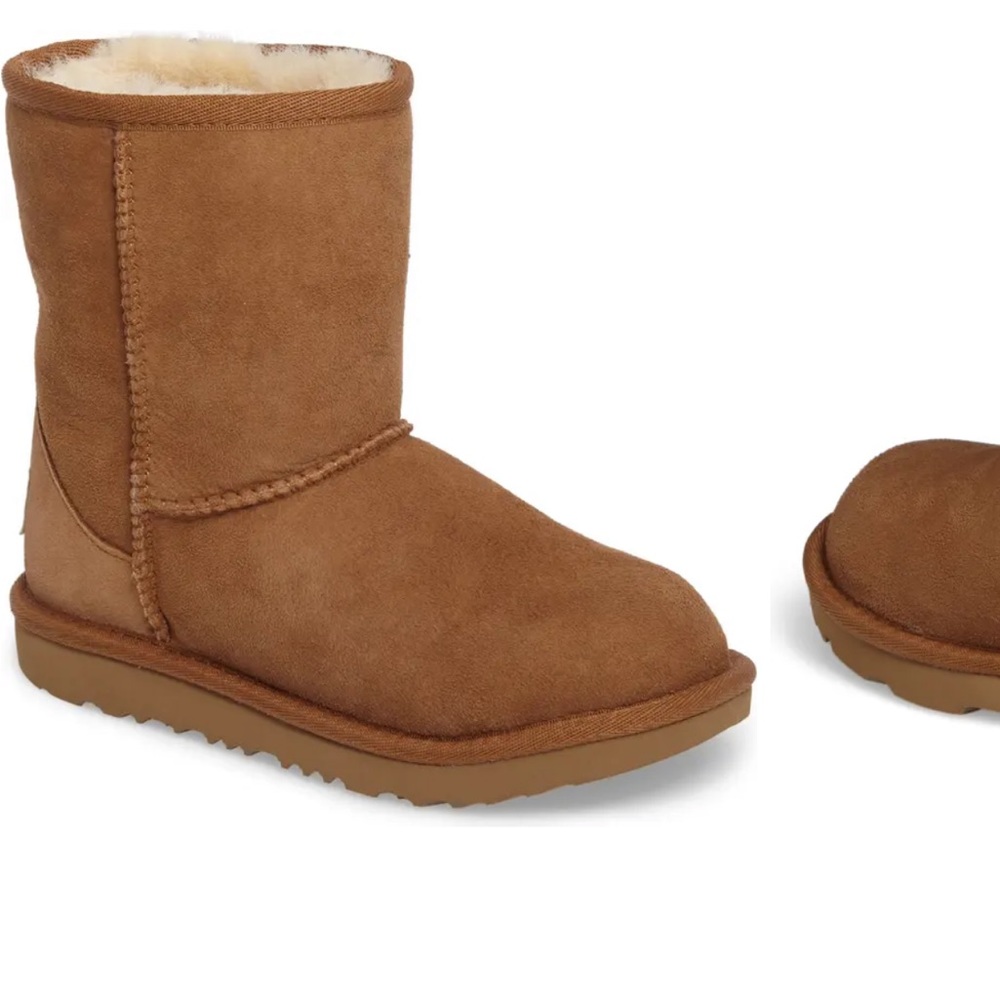 Ugg Classic Short II Water Resistant Genuine Shearling Boot size 8.5